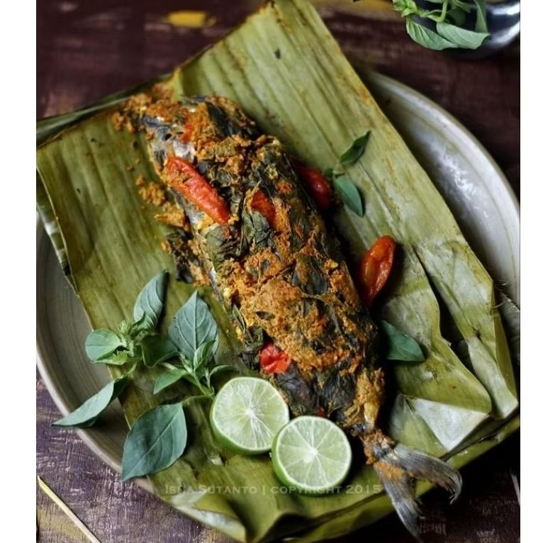 

Pepes Ikan Kembung Yuktukoni Harumnya Bikin Lapar, Rasanya Bikin Nagih !