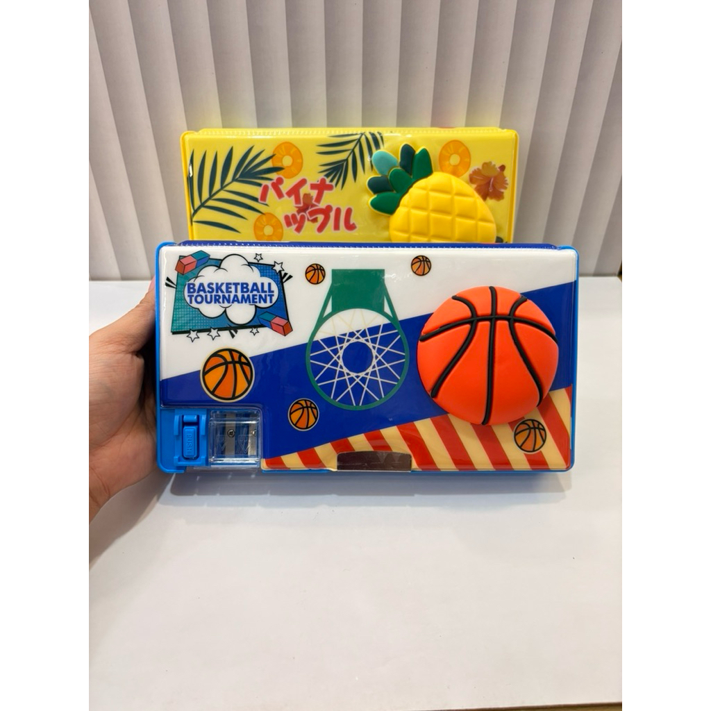 

Kotak Pensil 3D Motif Astronot dan Animal Case pensil Terbaru