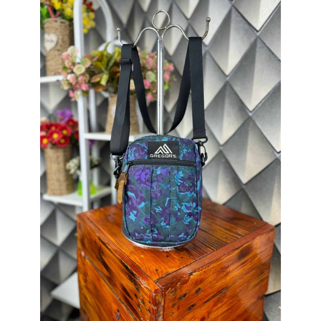 gregory slingbag