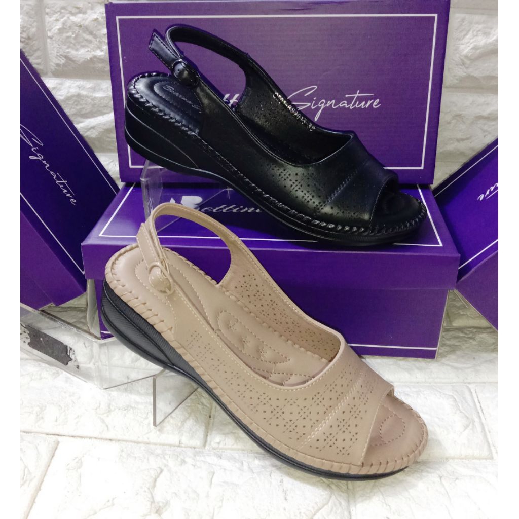 Sandal sepatu ringan import BETTINA BS 2013 terbaru original