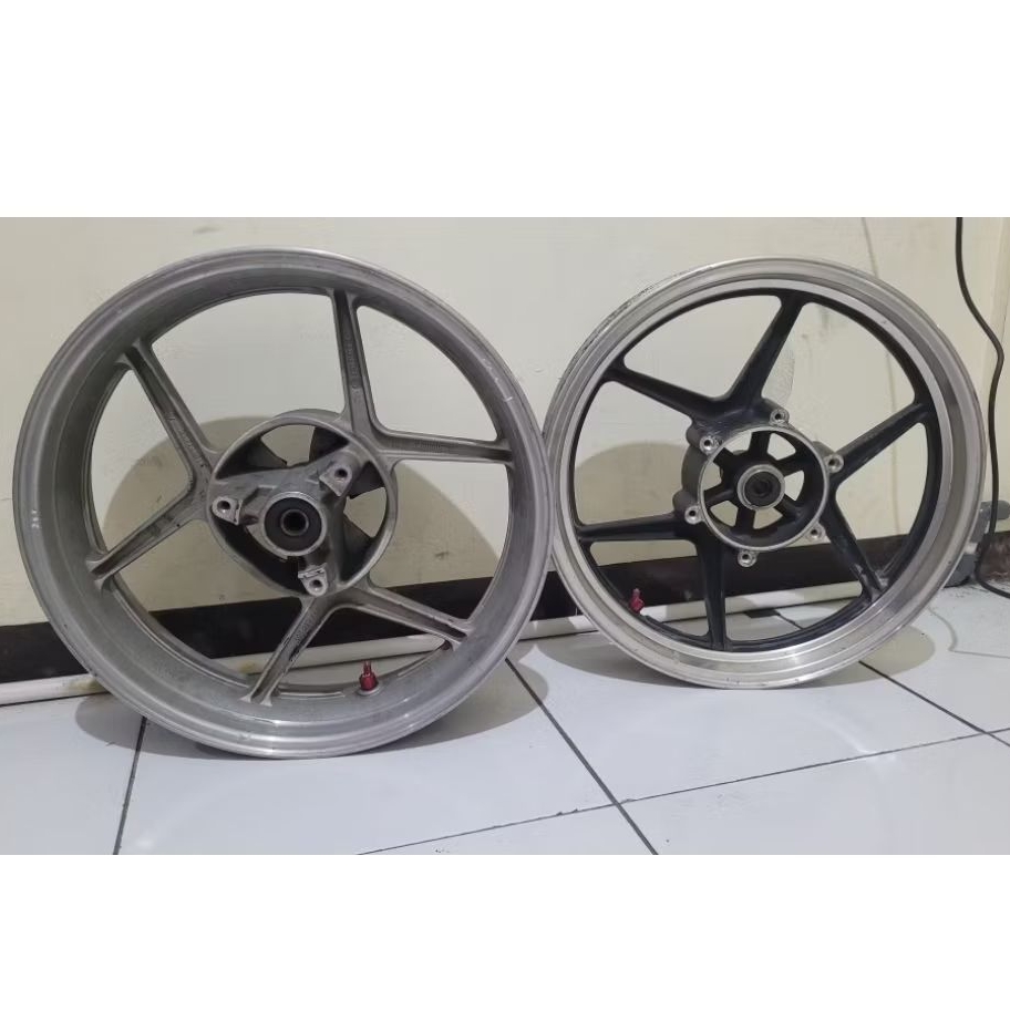 velg ninja 250R karburator 2008-2012