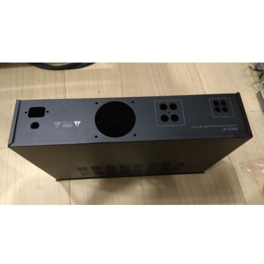 Box Power Amplifier Bell MK 200