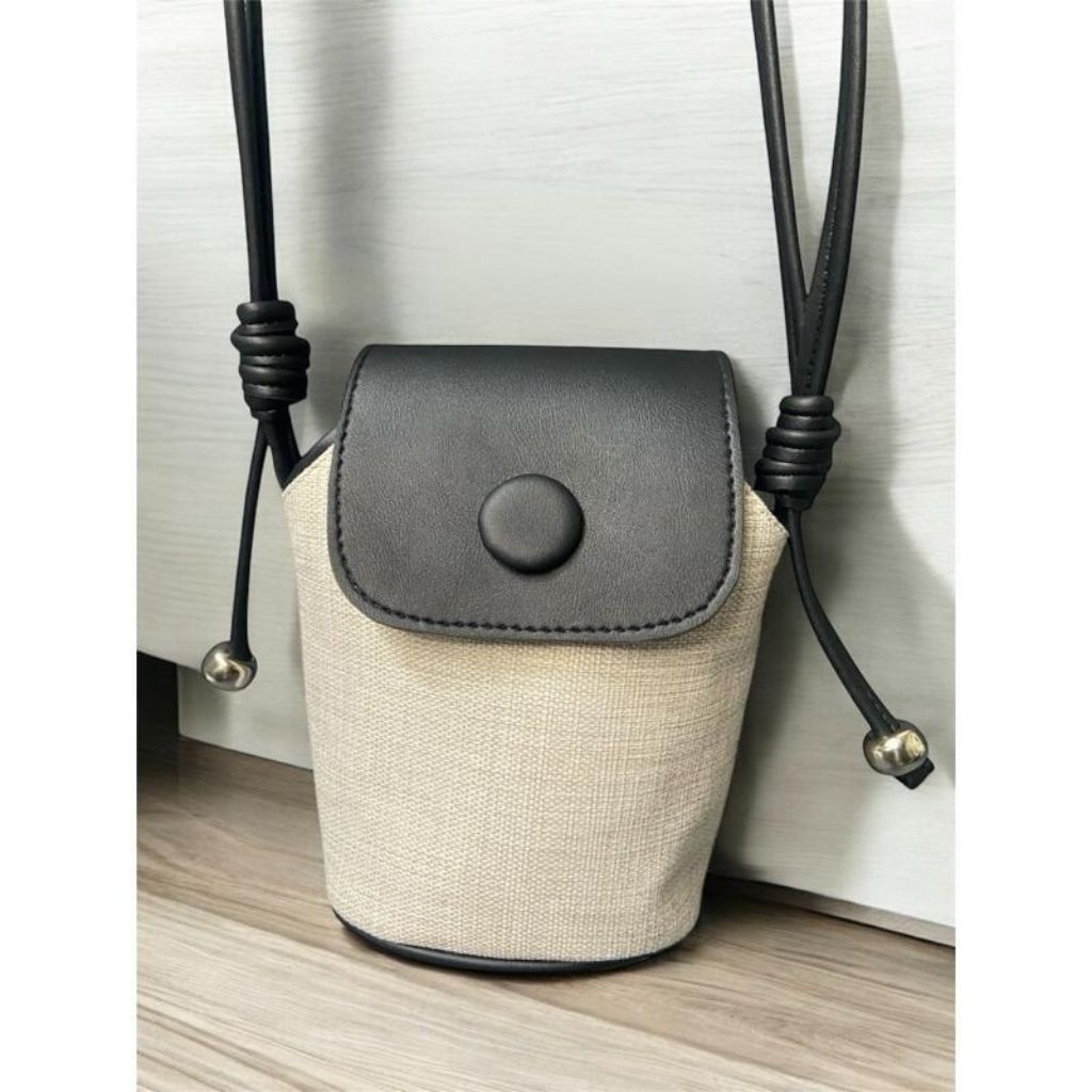 Tas Slempang Wanita Terbaru Tas Slempang Lolly Hp Pouch Tas Wanita Keninian Multifungsi