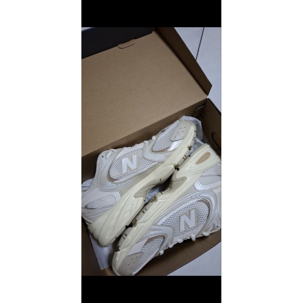 Sepatu prelove