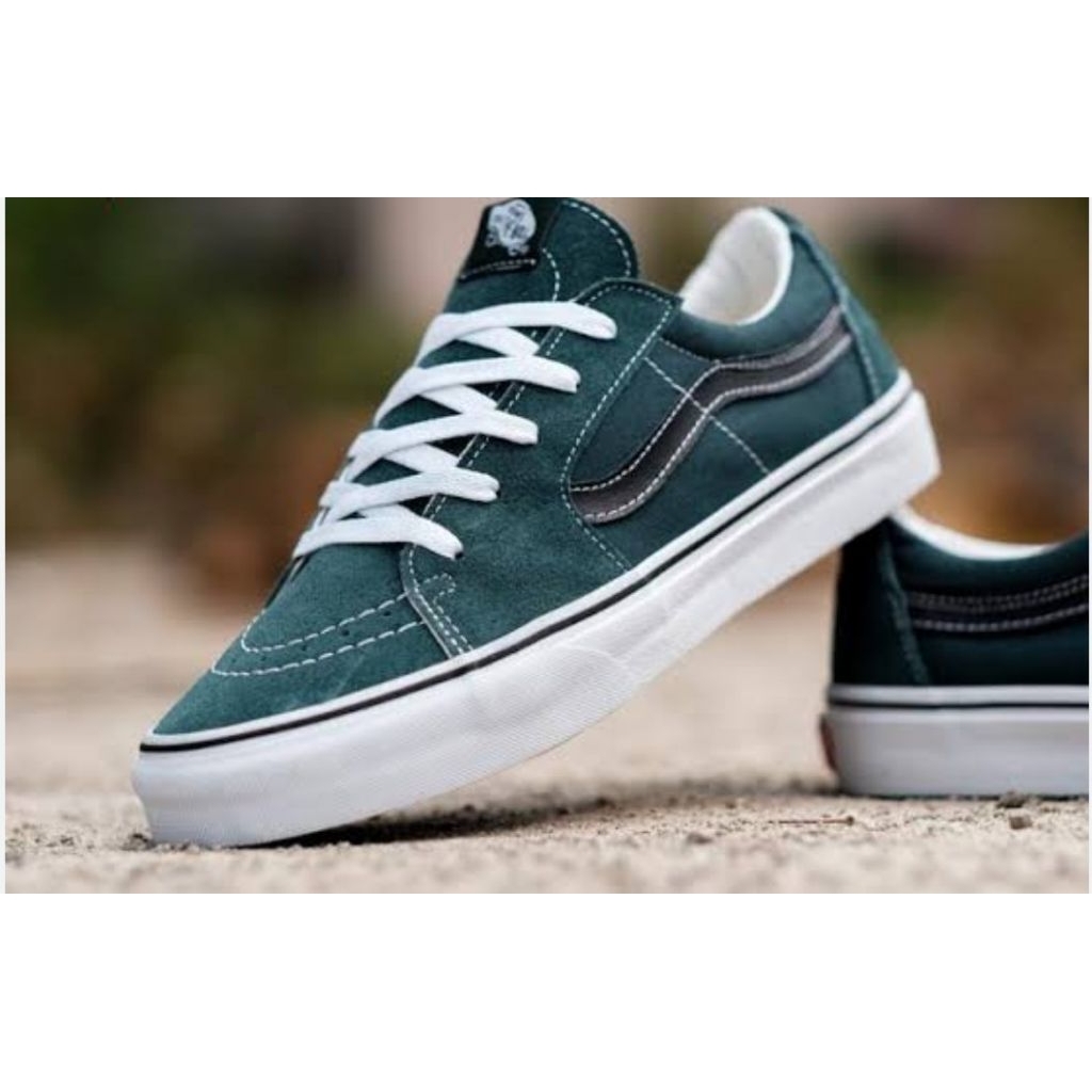 sepatu pria wanita hijau