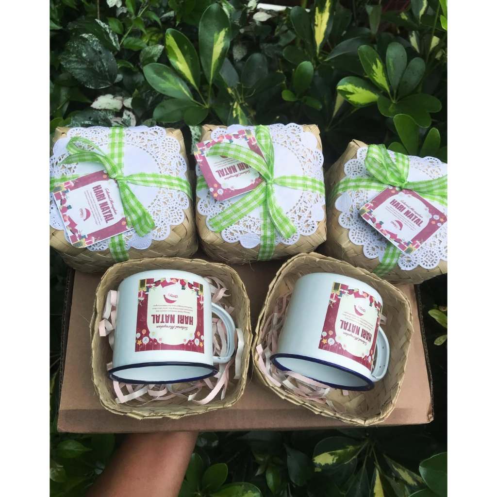 Gelas Enamel Custom Natal – Hadiah Spesial, Desain Lucu dan Unik