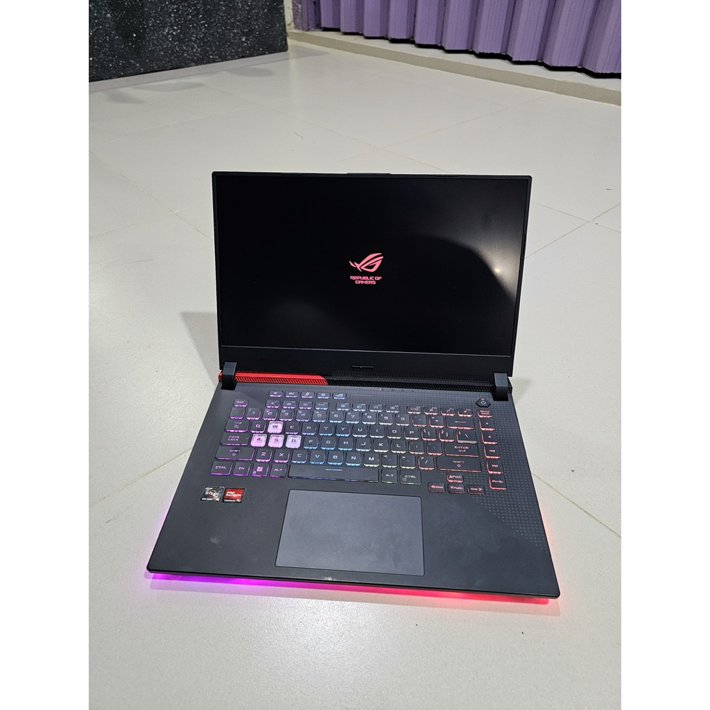 Asus Rog Strix G15 G513QY Amd Ryzen 9 5980HX Amd Radeon Rx 6800M 12 Gb