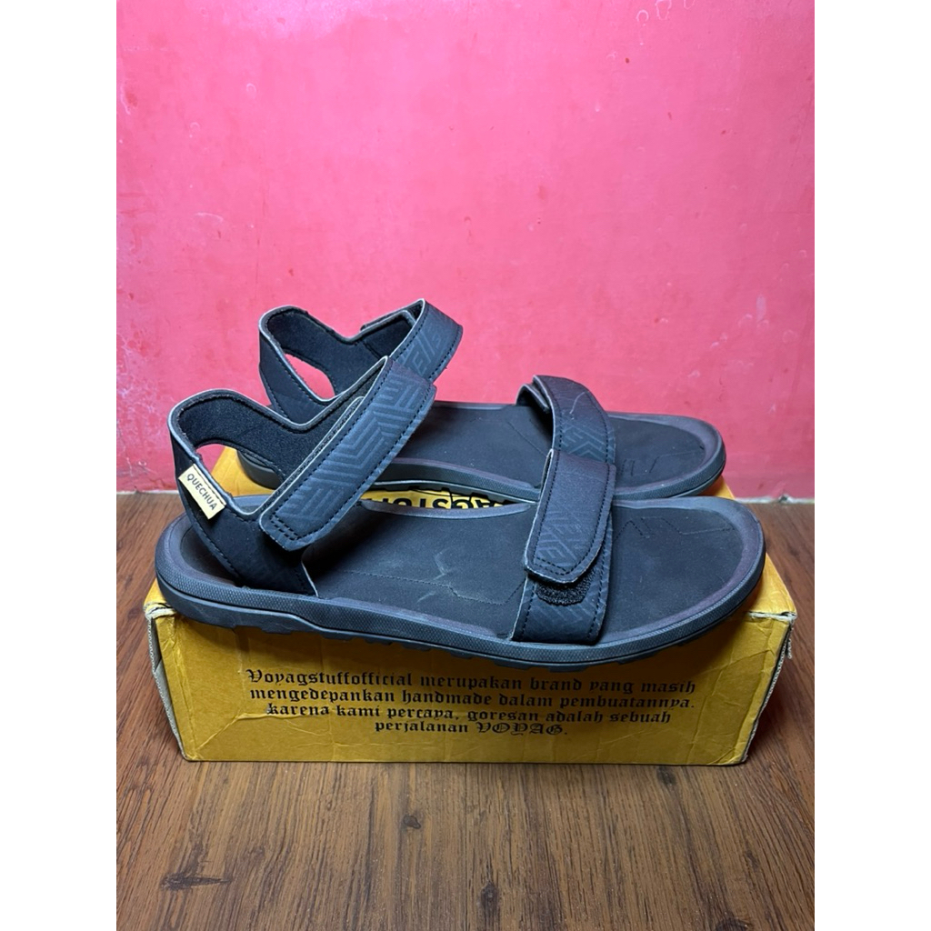 Sandal Gunung Quechua NH 50 size 43