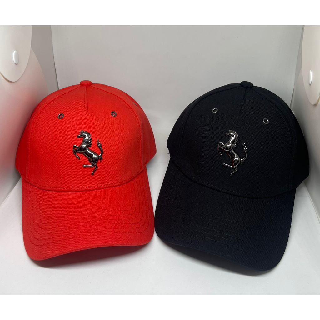 Topi baseball Ferrari logo besi