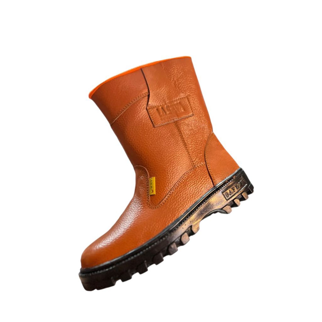 SEPATU SAFETY BOOTS UJUNG BESI KUAT TAHAN BERBAGAI MEDAN