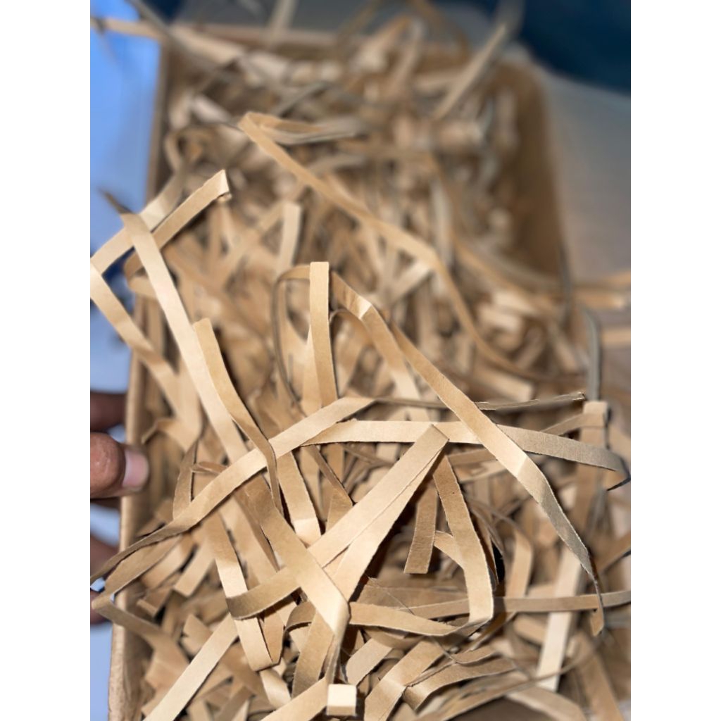 

kertas hampers 20grm/cacah/shredded/serut kertas Samson 80gsm murah