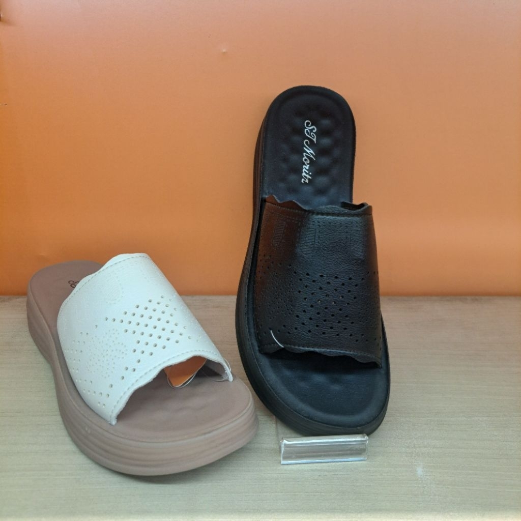 Sandal wanita ST.MORITZ