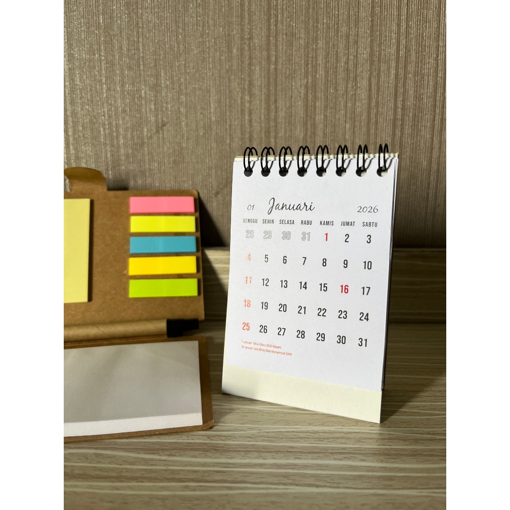 

Mini Kalender Custom Tahun 2026 / Kalender Meja Kecil 2026 Ukuran A6 Tatakan Dupleks