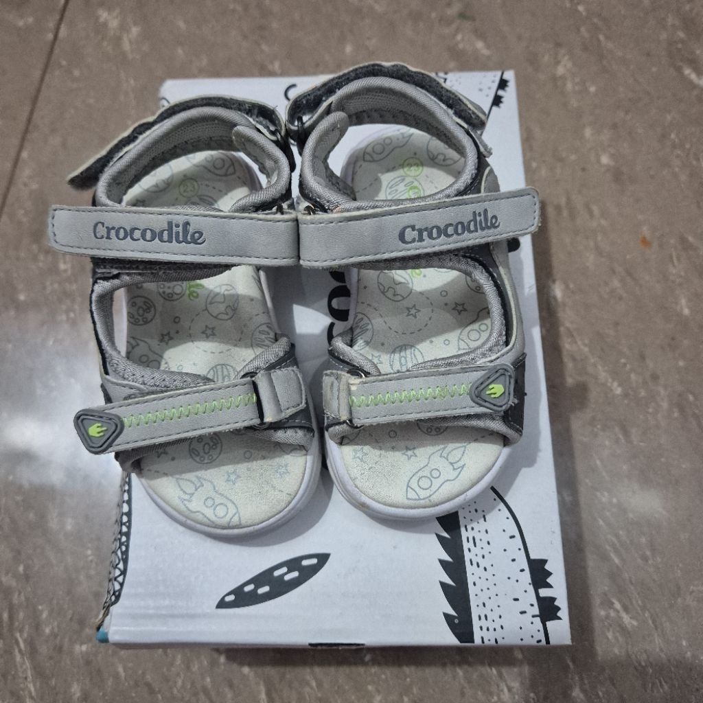 Crocodile Sepatu Anak Laki-laki size 23