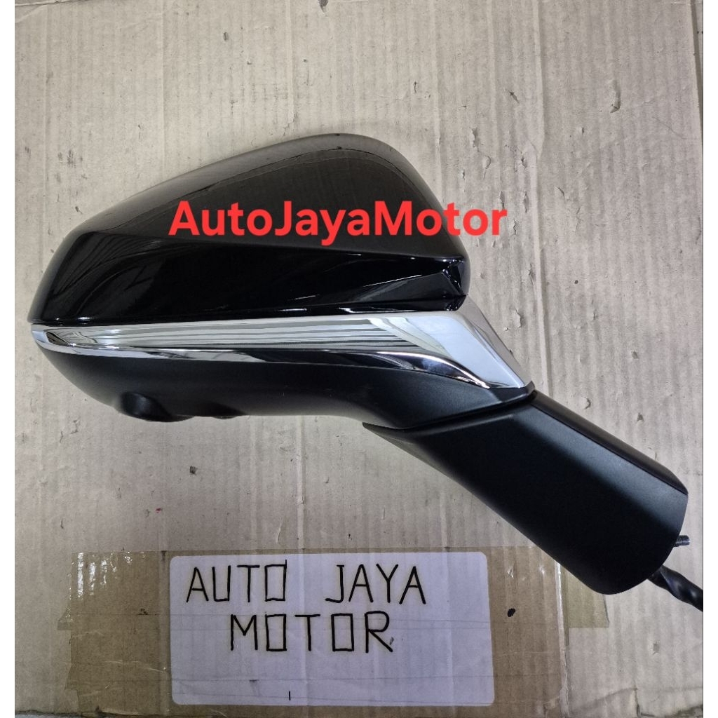 Spion Lexus LM350 Kanan