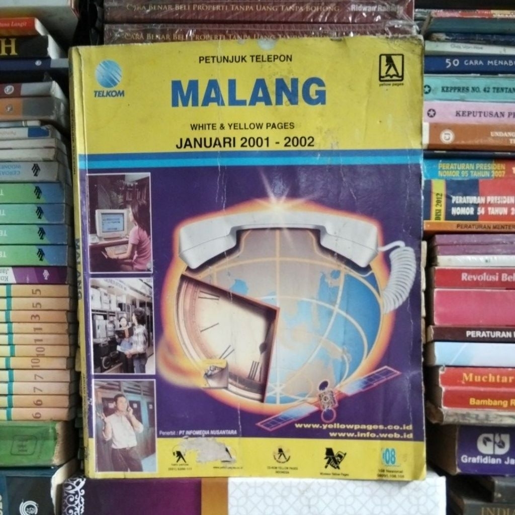 WHITE & YELLOW PAGES MALANG JANUARI 2001-2002
