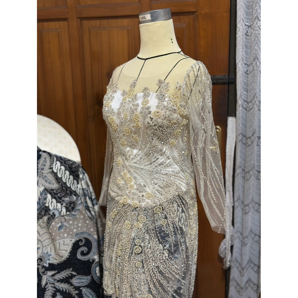 Jasa jahit dress, kebaya, dress casual, wisuda, kondangan
