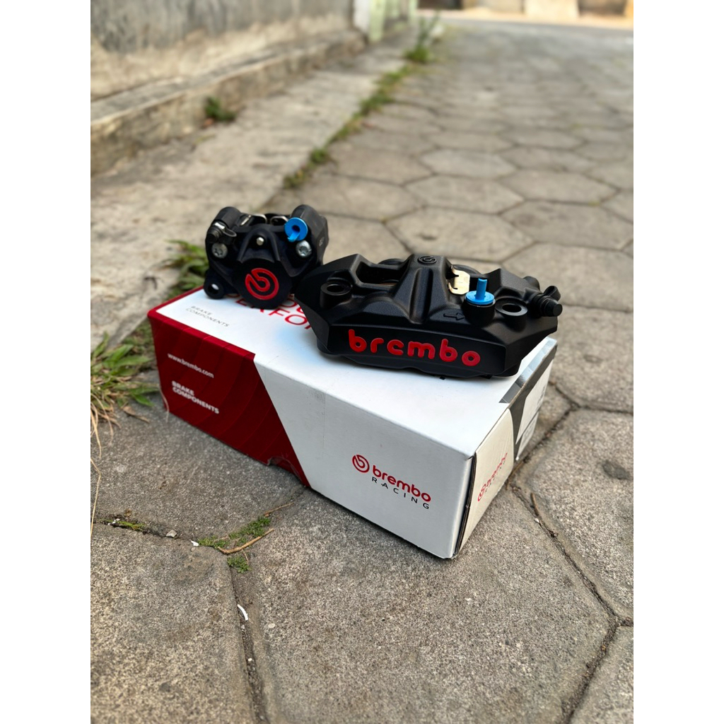 Kaliper Brembo M4 Pitch 108 Kanan Original dan Brembo 2P Original