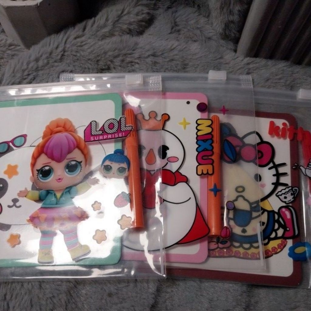 

Mainan Mewarnai Cat Air 3D Kecil / Tinta Warna Random