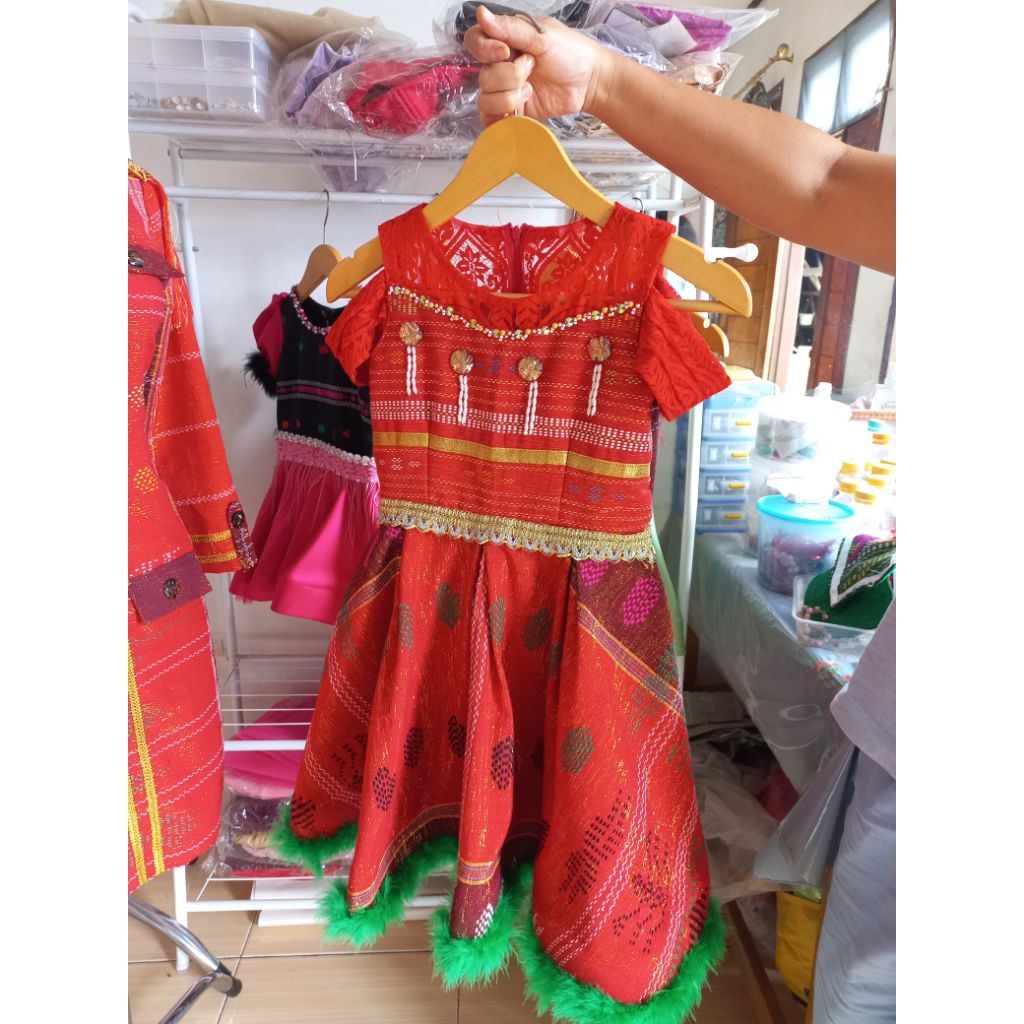 Dress anak ulos