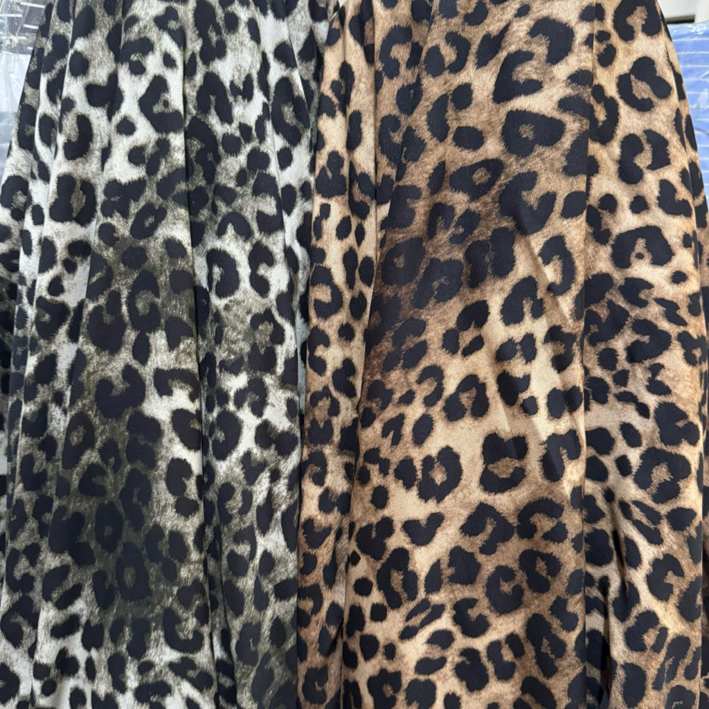 kain katun rayon premium motif leopard,motif kekinian bahan adem,jatoh,nyaman saat di pake cocok unt