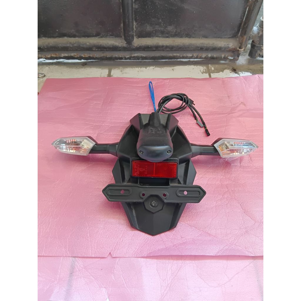 Spakbor belakang Ninja 250 fi ori copotan