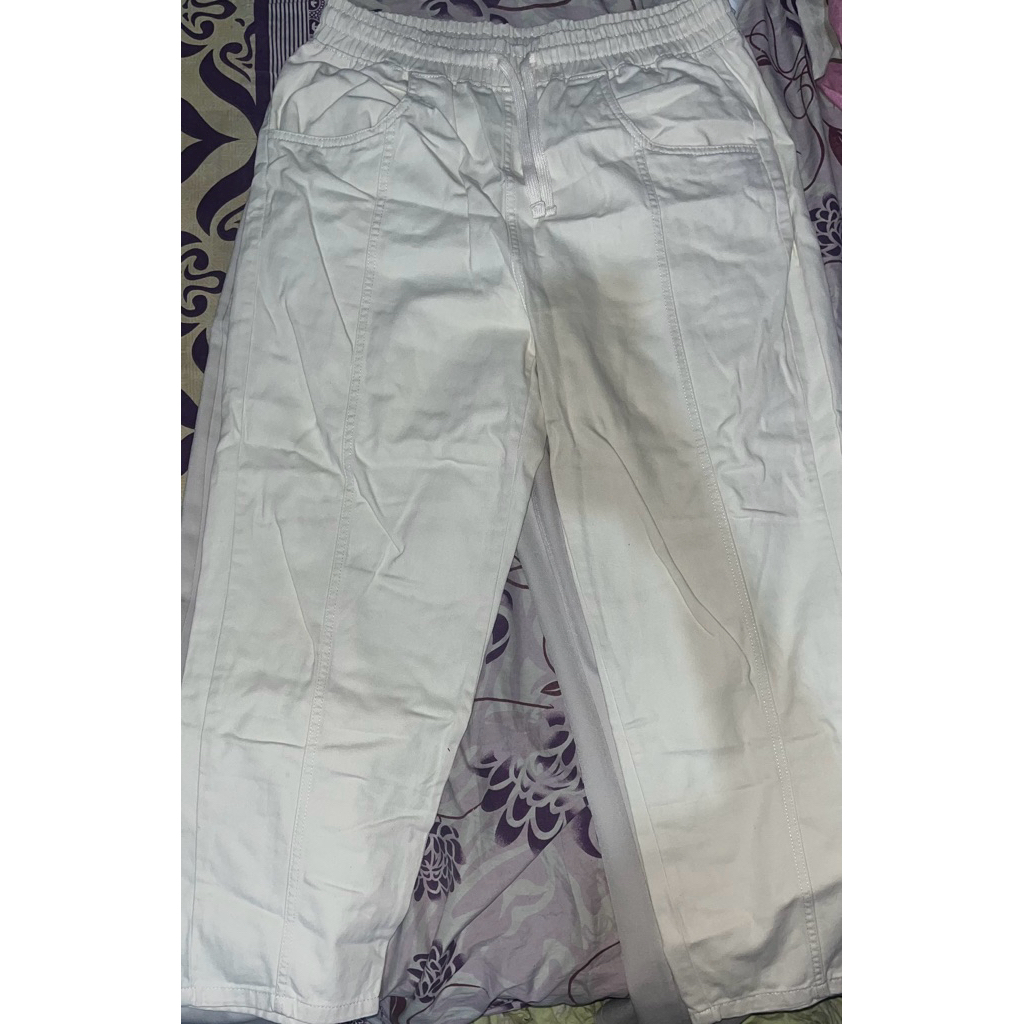celana putih joger