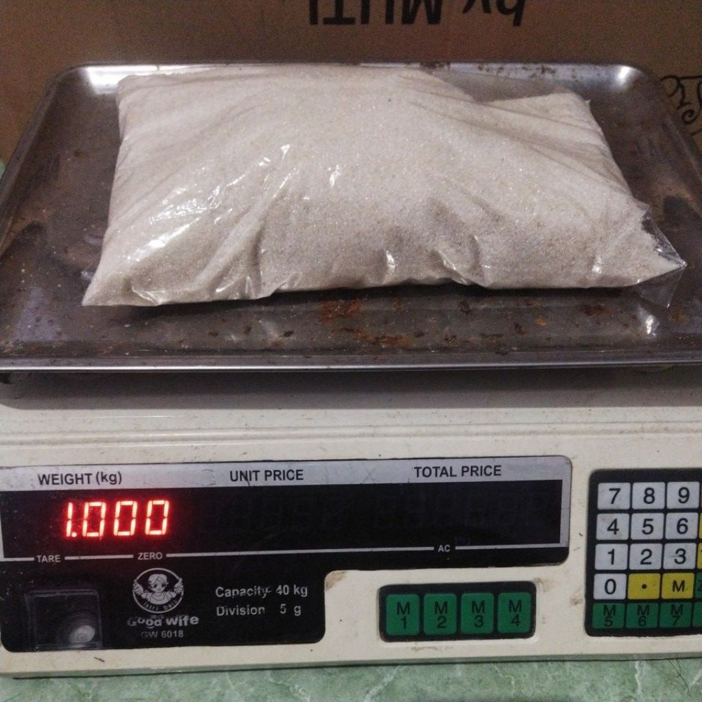 

Gula pasir 1 kilogram / 1.000 gram