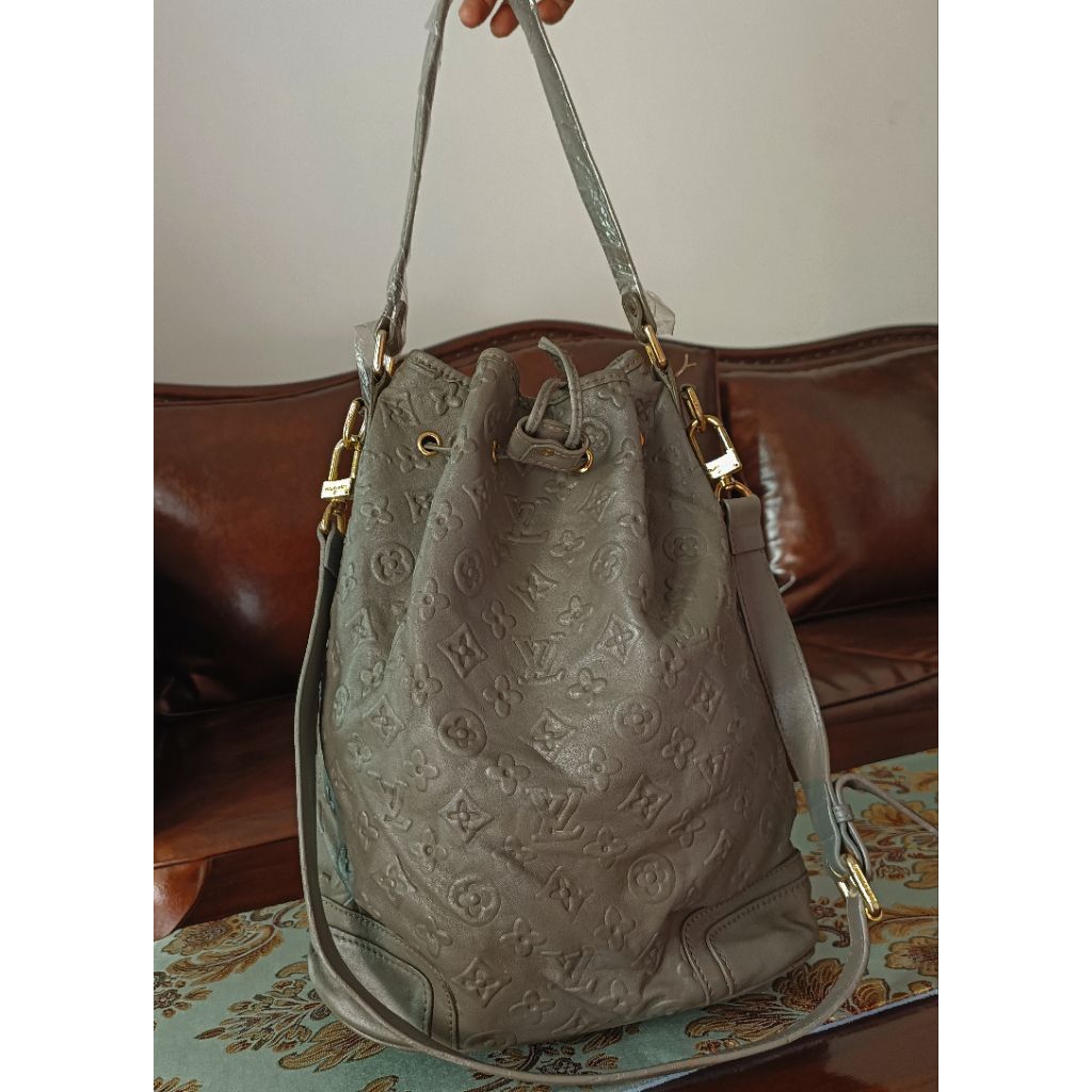 TAS PRELOVED//TAS SERUT//