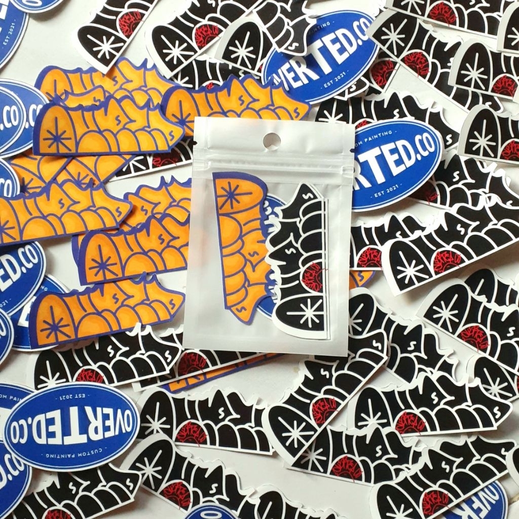 

Stiker GRAFFITI THROWUP Inisial OVERTED.CO