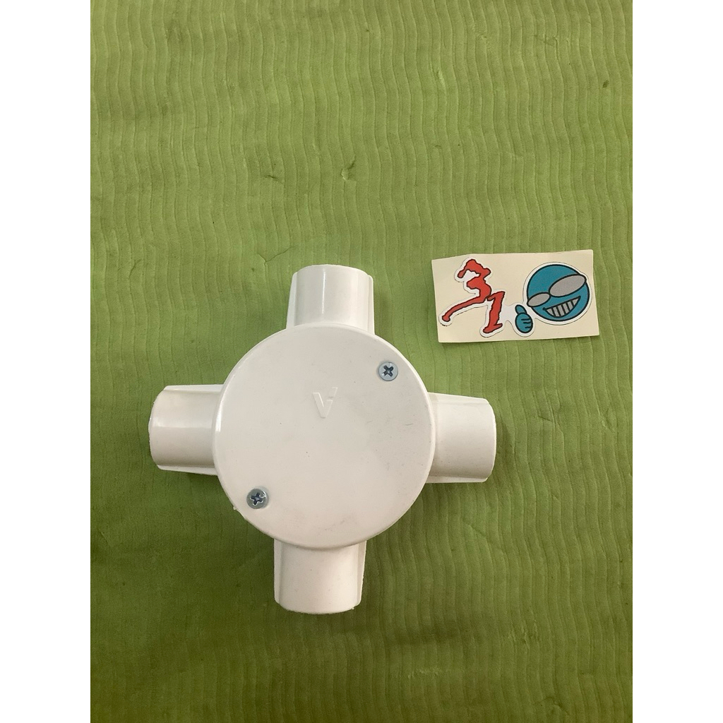 t dus Tee Does cabang 4 sambungan pipa listrik