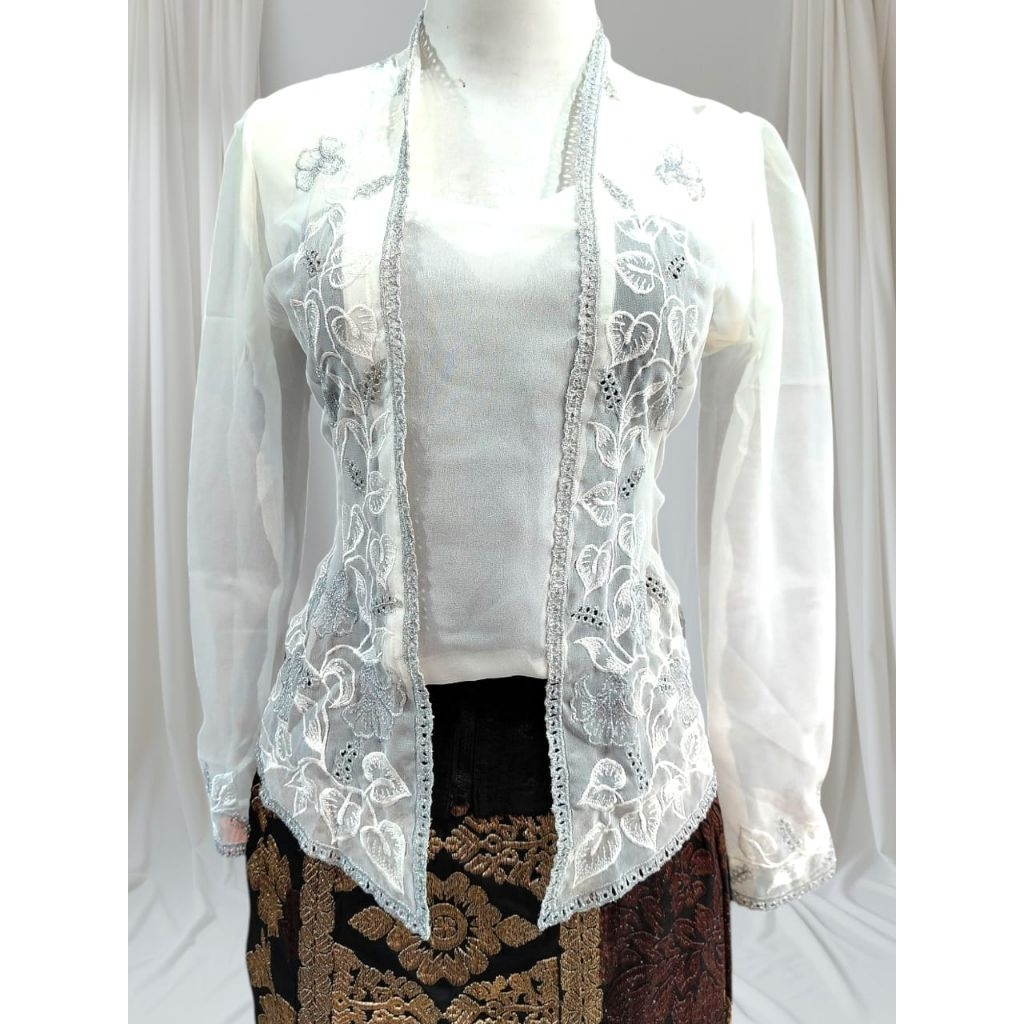 Kebaya Bordir, Putih Tulang, Bahu Kerut, Model Bed/Kutu Baru, Atasan Wanita