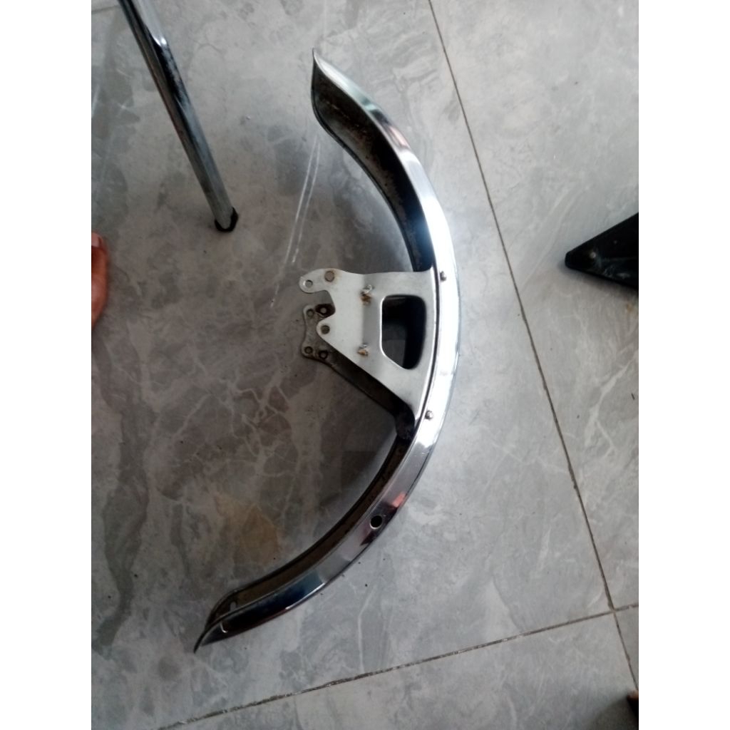 spakbor depan gl100 urami