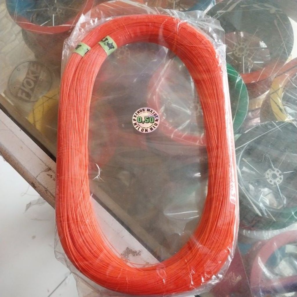 benang pengulur layangan kenur matot ukuran 0.60 dan 0.50 ( entelan )