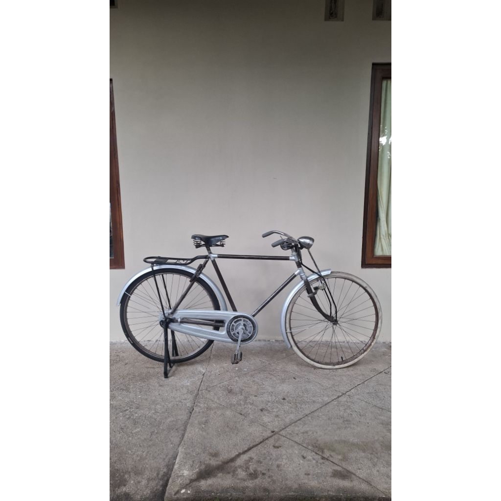 sepeda ontel jadul rangka besi siap pakai cocok untuk bahan comuter bike - fixie