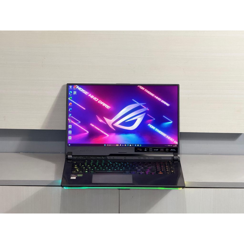 LAPTOP GAMING ASUS ROG STRIX G513RM R7-6800H NVIDIA RTX 3060 300Hz
