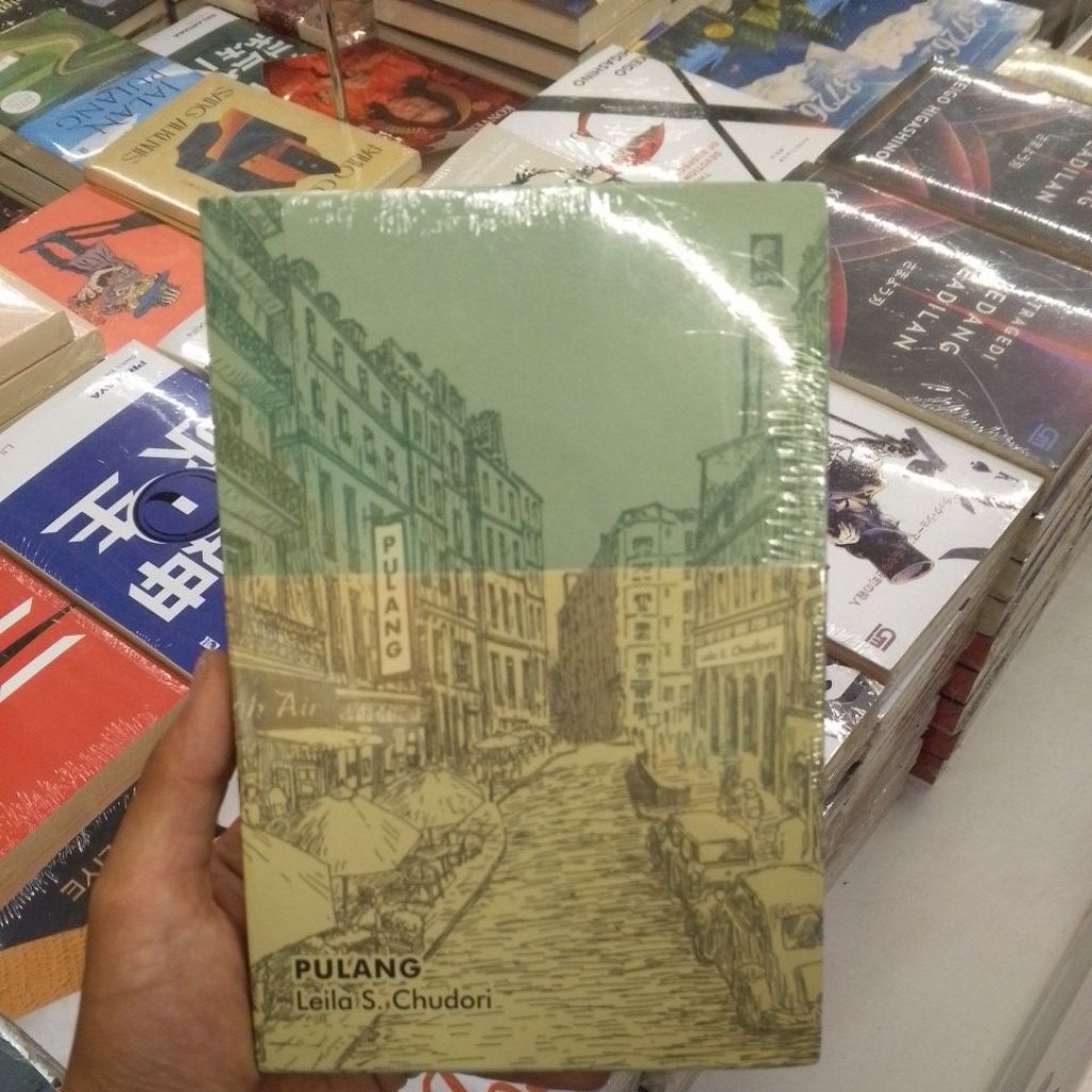 NOVEL - PULANG - Leila S. Chudori - Original resmi