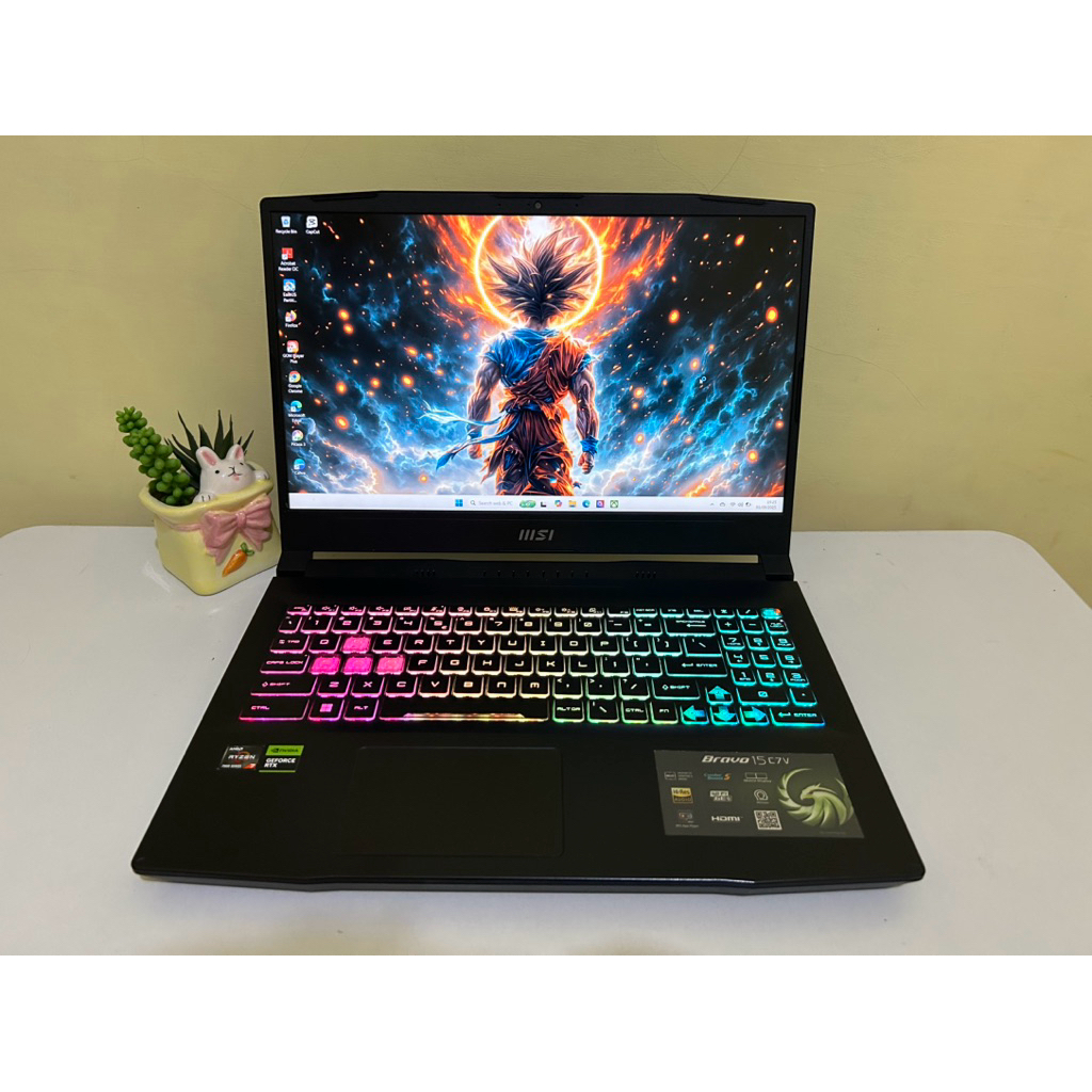 Laptop Gaming Powerfull MSI Bravo 15 C7V Amd Ryzen 7 7735HS 16gb/512gb Nvidia RTX 4060 8gb vRam