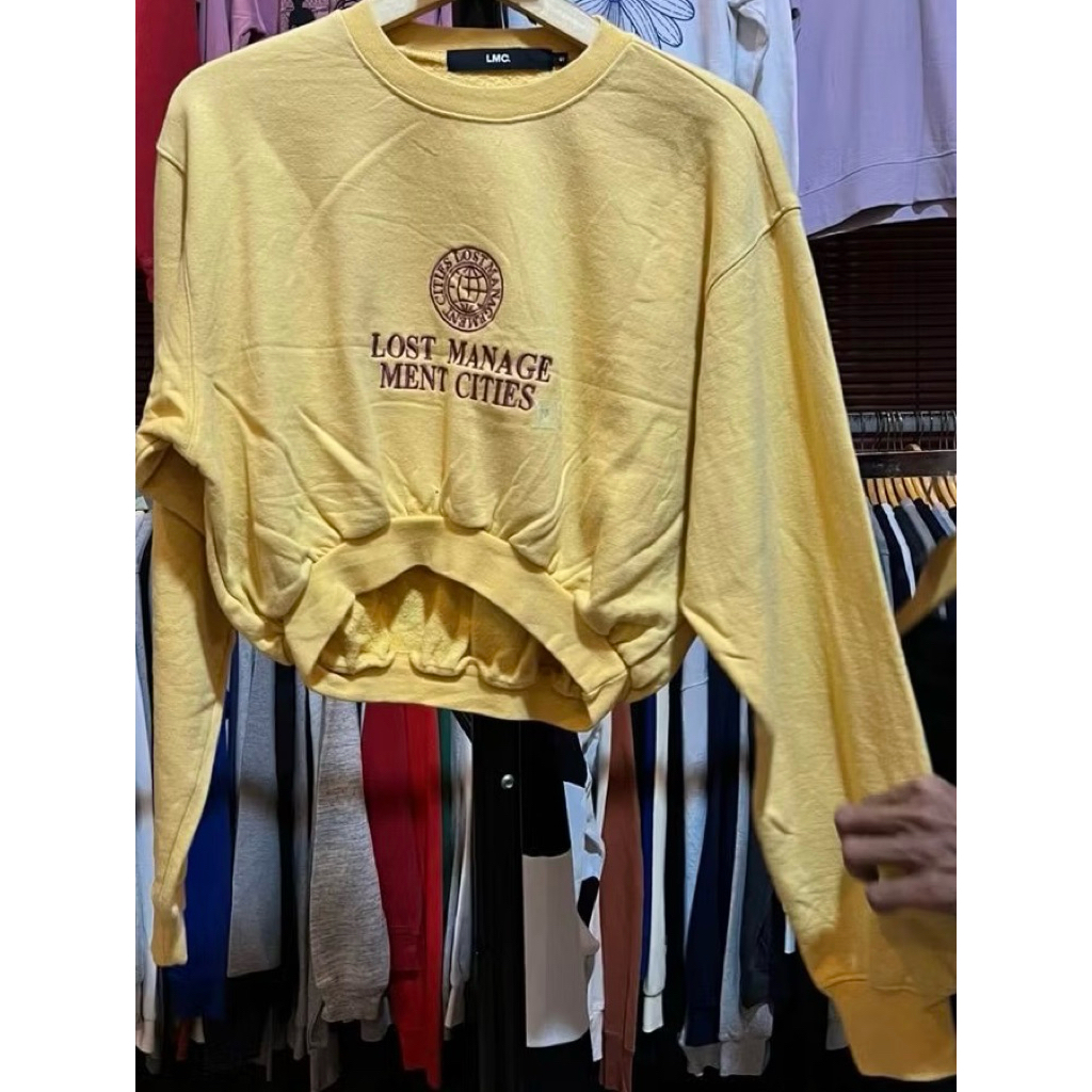 LMC lost manage ment cities bordir yellow crewneck cn sweater sweatshirt kuning crop