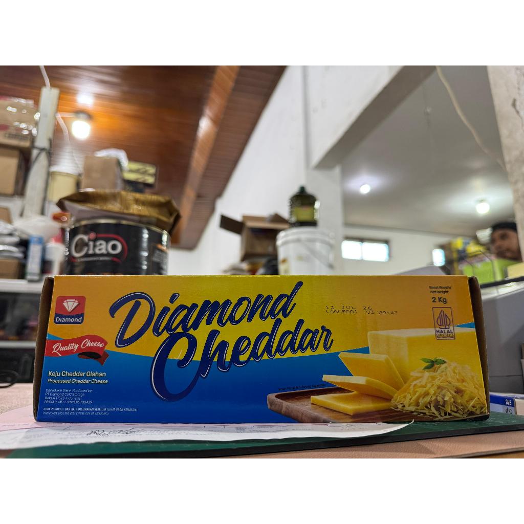 

Cheddar Cheese Diamond / Keju Cheddar Diamond / Keju Diamond - 2 Kg