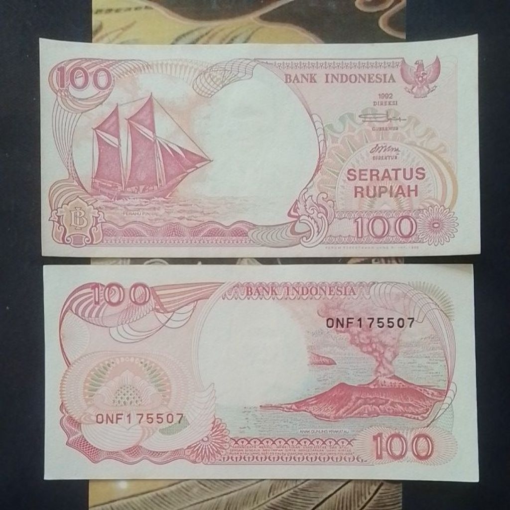 UANG KUNO 100 RUPIAH PERAHU PINISI TAHUN 1992