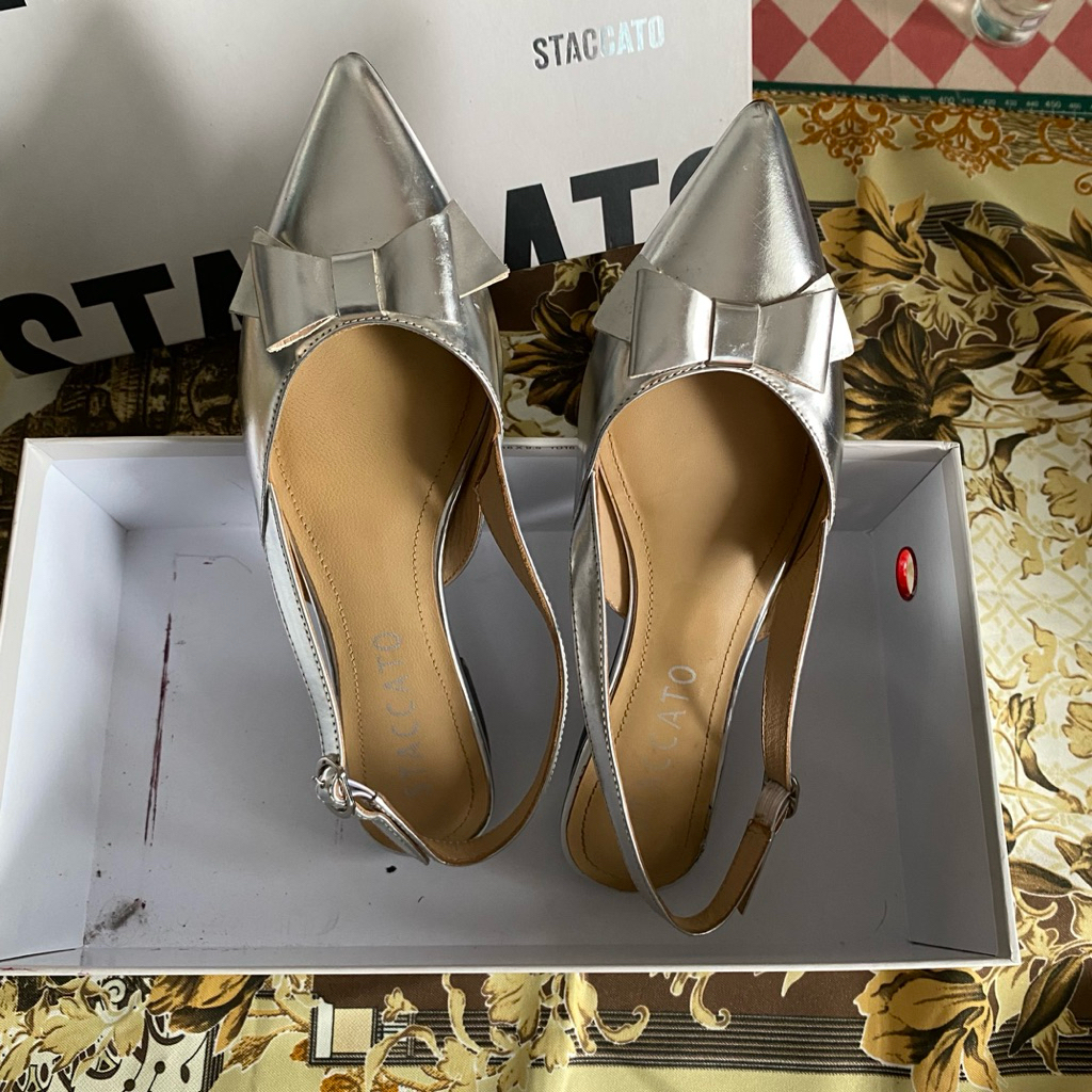 preloved sepatu wanita staccato