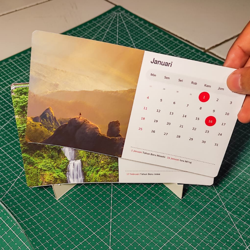 

Kalender 2026 Duduk Meja Estetik Mini | Kalender Meja Duduk Murah 2026 Mini