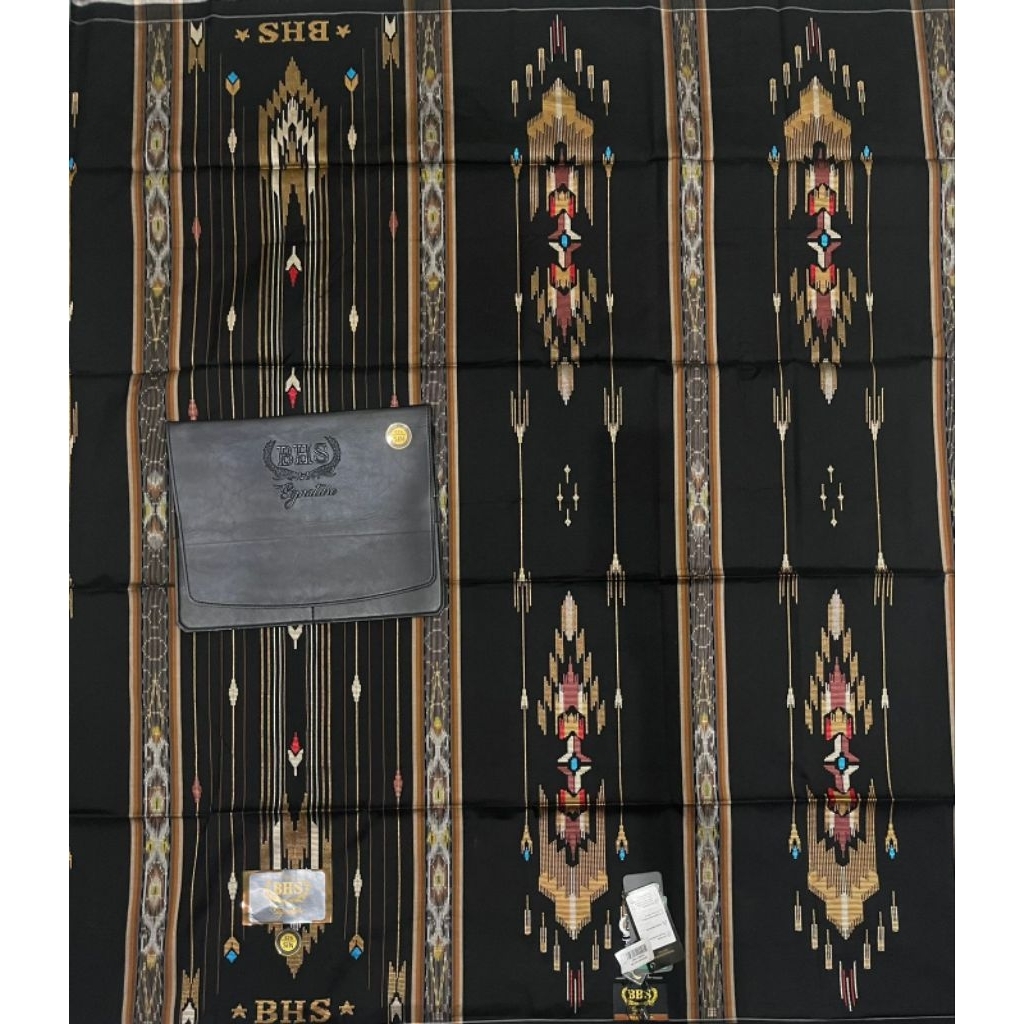 Sarung BHS Signature MS Motif SIN GOLD New