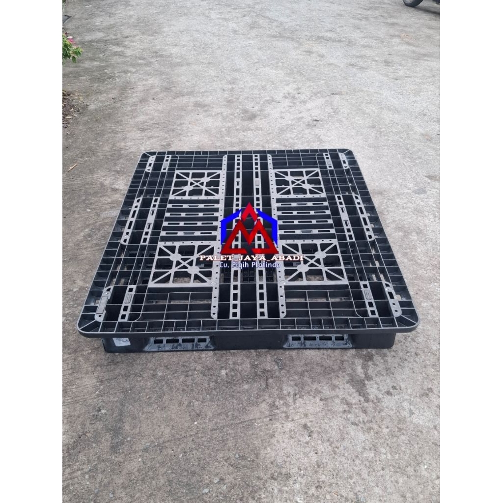 

Pallet plastik ukuran 130x110x15cm