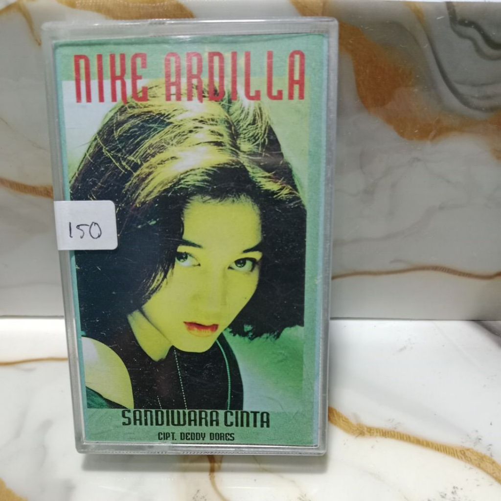 kaset pita Nike Ardilla- Sandiwara Cinta