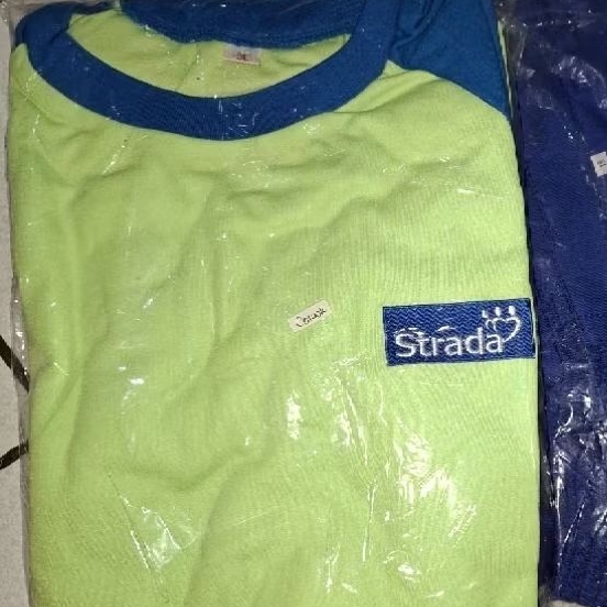 seragam olahraga strada