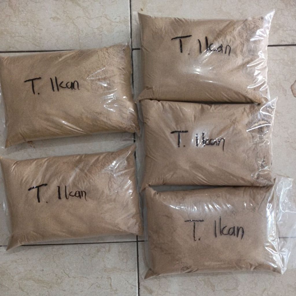 ( 1 Kg) Tepung Ikan, Protein 40 %