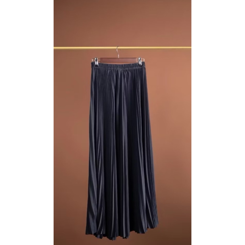 rok plisket bagus/ preloved rok plisket