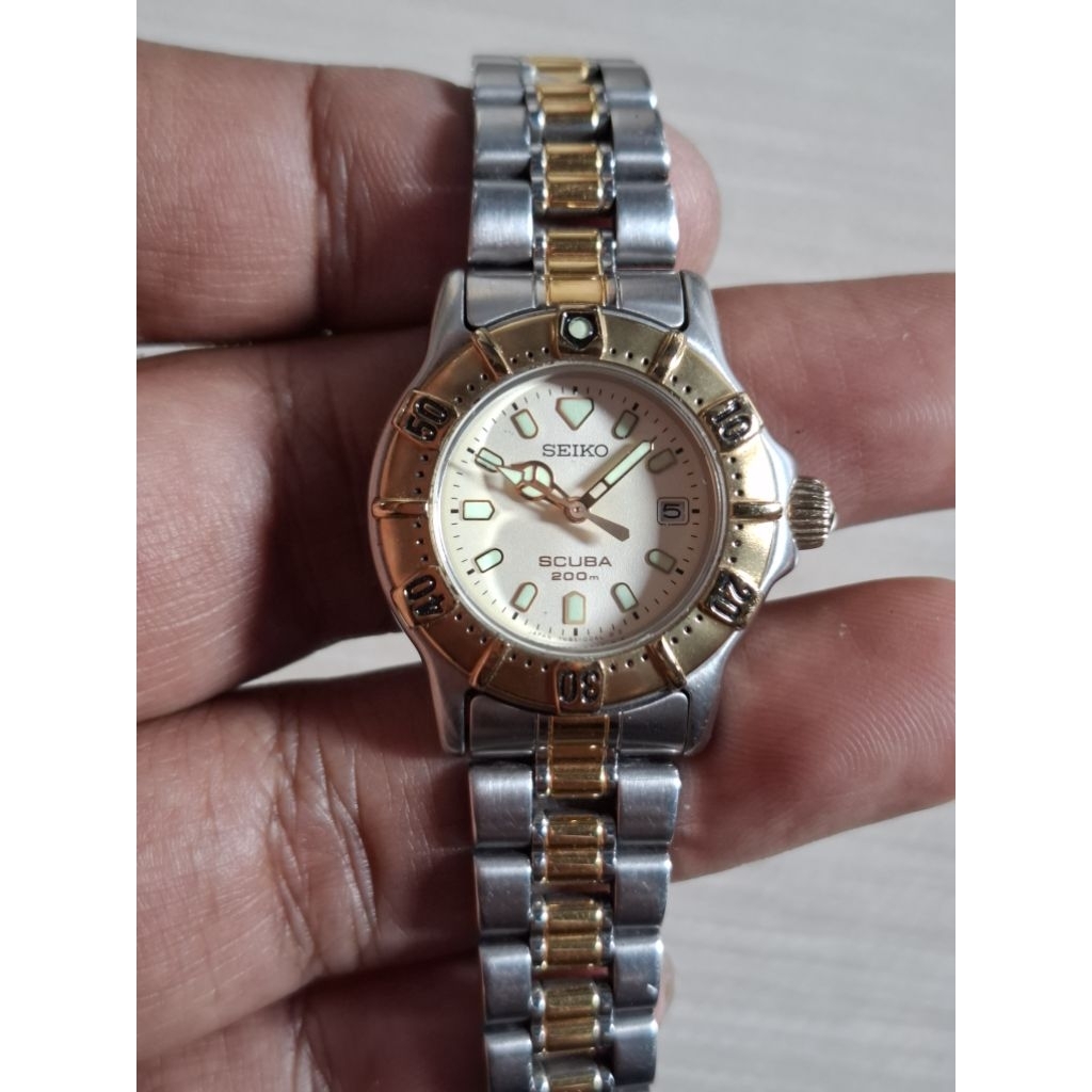 jam seiko seiko scuba diver 200m two tone. sports diver rare collectible